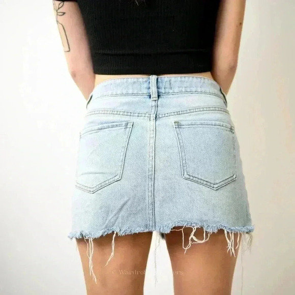 PacSun Distressed Raw Hem Denim A-Line Mini Skirt - Picture 9 of 10